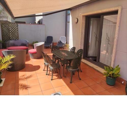 Piso con terraza, garaje cerca de la Playa Rodeira