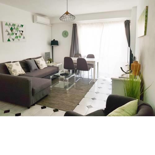 Piso de 2 Dormitorios Playa Bajadilla Marbella Centro