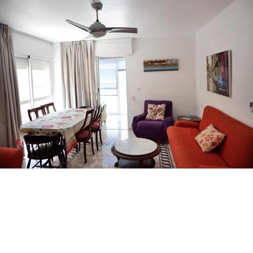 Piso de 4 habitaciones en segunda linea de playa