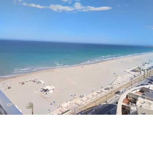 Piso en 1a linea de Playa Muchavista con vistas al mar
