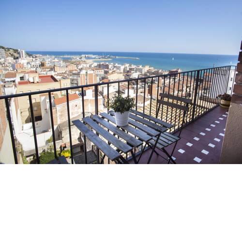 Piso grande (para 6) con estupendas vistas al mar