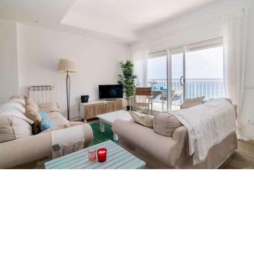 Piso Idílico y singular con espectaculares vistas al mar & Parking y Wifi