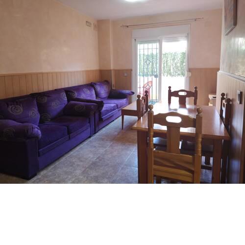 Piso muy nuevo con 3 dormitorios y 2 baños