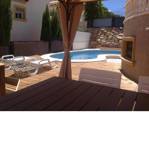 Planta baja en la Zenia con piscina