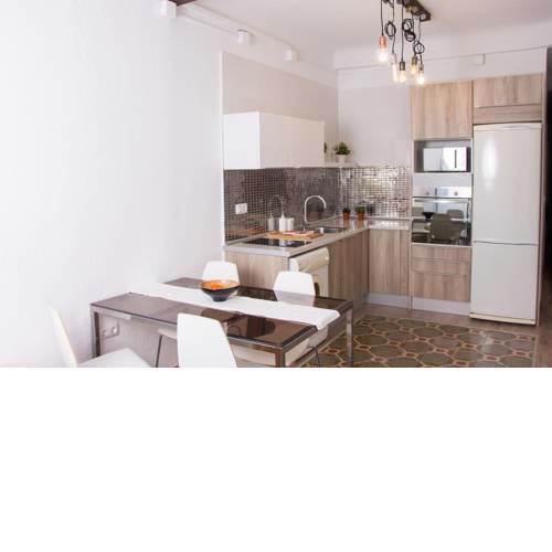 Playa a 500m en el Centro Historico de Alicante - Holidays B&F