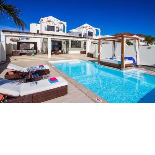 Playa Blanca Villa Sleeps 6 Pool Air Con WiFi