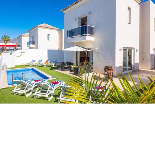Playa de Fanabe Villa Sleeps 8 with Pool Air Con and WiFi