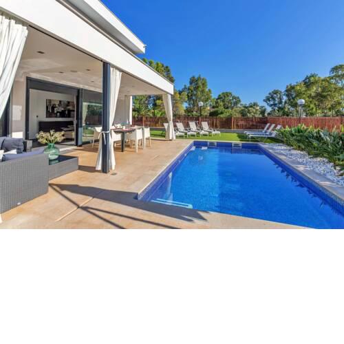 Playa de Muro Villa Sleeps 7 Pool Air Con WiFi