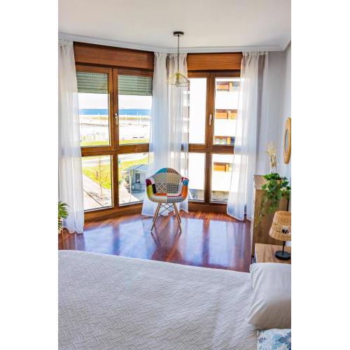 Playa de poniente, apartamento con vistas al mar