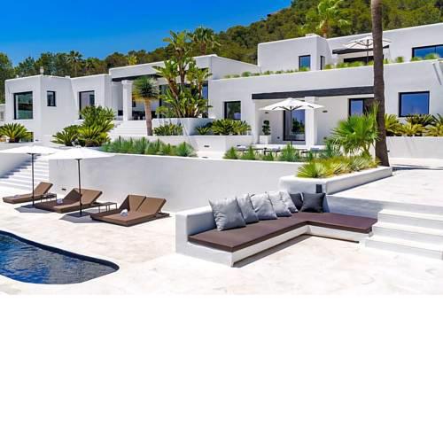 Playa de Talamanca Villa Sleeps 12 Pool Air Con