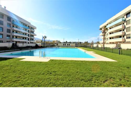 Playa Los Alamos Apartamento a 300 m desde la playa PISCINA ABIERTA