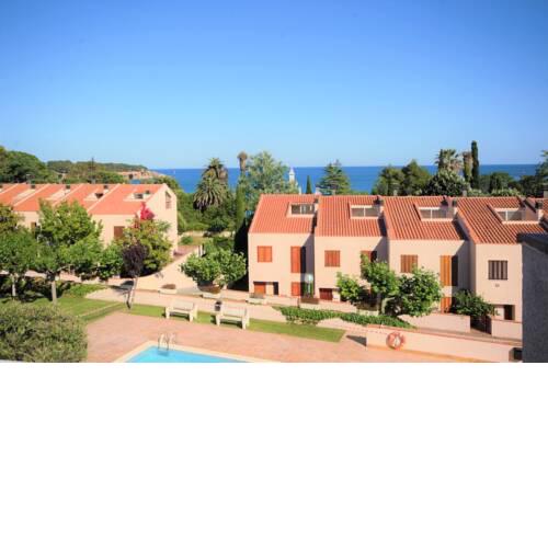 PLAYA y PISCINA SAGARÓ por RENTALS CEL BLAU