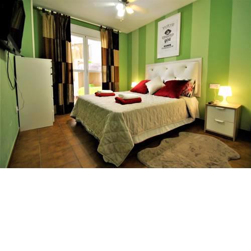 Playas del Castillo, Fuengirola, WiFi, garaje, pool, 2 TV, terrace