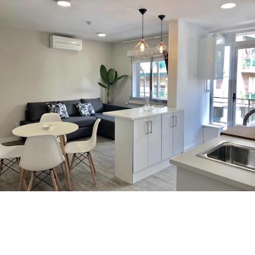 Plaza 5 Carabanchel Apartment