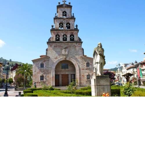 PLAZA CENTRAL CANGAS DE ONIS