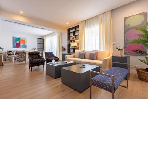 Plaza de España Deluxe Suites