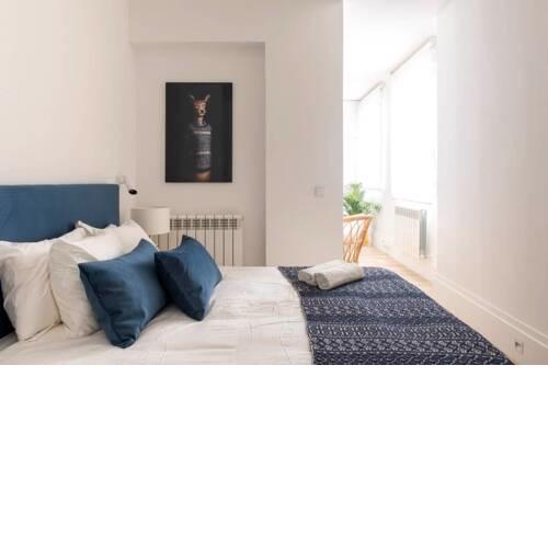 Plaza Mayor Stunning & Stylish. FREE Cancelation