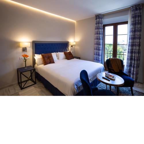 Plazuela del Carbón Suites