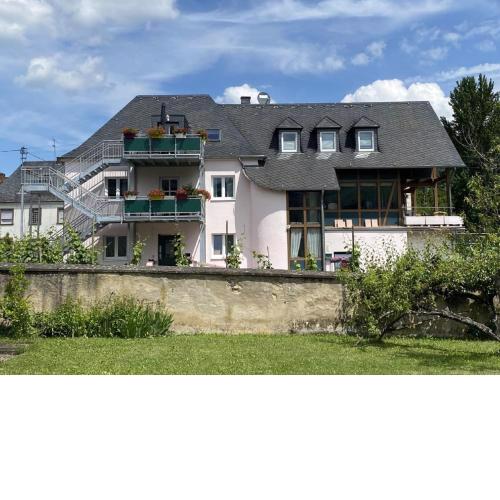 Pleasant apartment in Trittenheim with garden