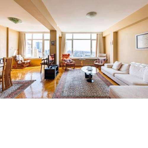 Pleasant Apartment with Impressive City View in Sisli