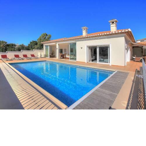 Pleasing Villa in Denia with Sauna