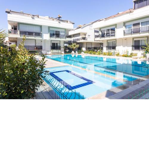 PLT DE LUX VİLLA LARA BEACH