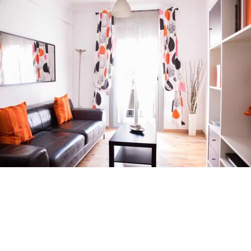 Po Colorful and bright apartment