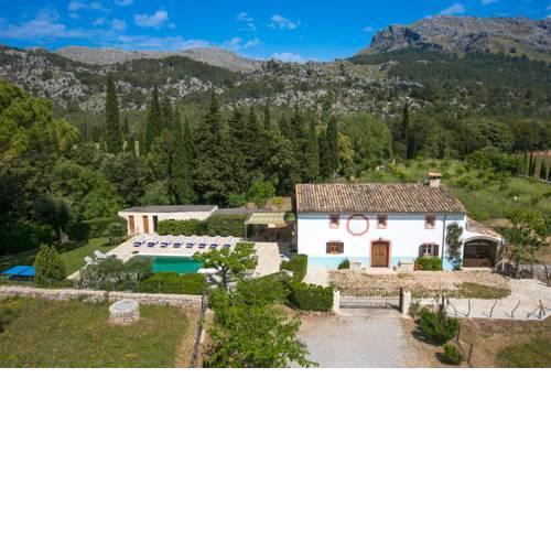 Pollenca Villa Sleeps 10 Pool Air Con WiFi