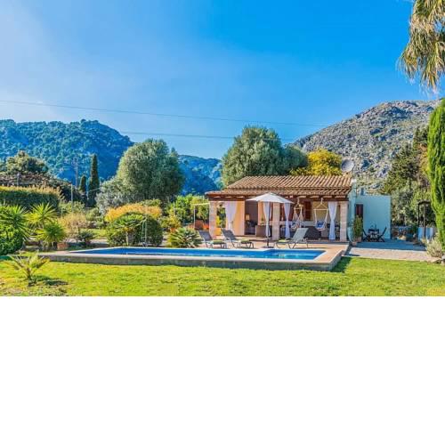 Pollenca Villa Sleeps 3 Pool Air Con WiFi