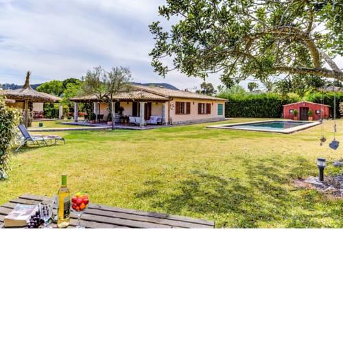 Pollenca Villa Sleeps 4 Pool Air Con WiFi T400553