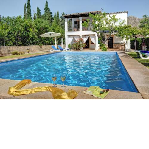 Pollenca Villa Sleeps 4 Pool Air Con WiFi