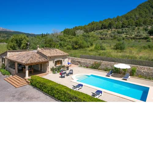 Pollenca Villa Sleeps 4 Pool Air Con WiFi