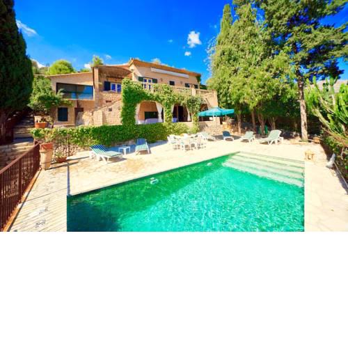 Pollenca Villa Sleeps 6 Pool Air Con WiFi T400535