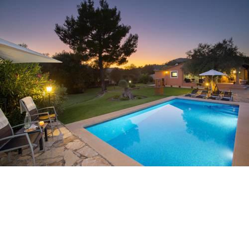 Pollenca Villa Sleeps 6 Pool Air Con WiFi
