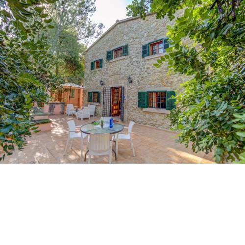 Pollenca Villa Sleeps 6 Pool Air Con WiFi