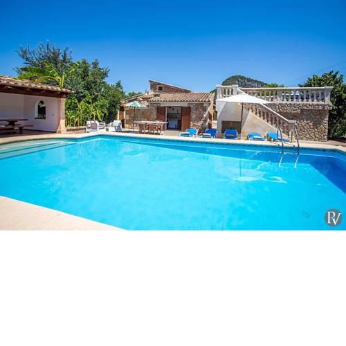 Pollenca Villa Sleeps 6 Pool Air Con WiFi