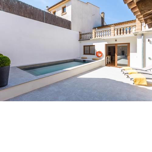 Pollenca Villa Sleeps 6 Pool WiFi