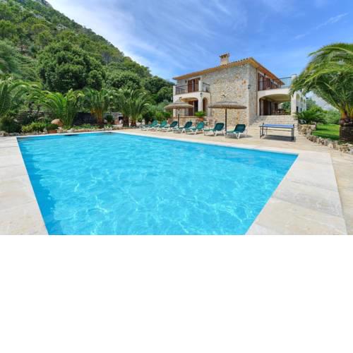 Pollenca Villa Sleeps 8 Pool Air Con WiFi
