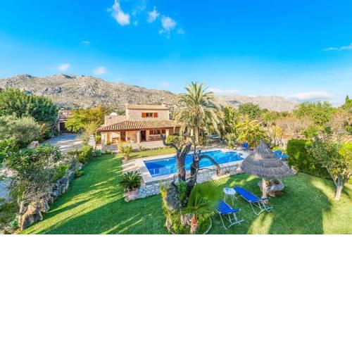 Pollenca Villa Sleeps 8 Pool Air Con WiFi