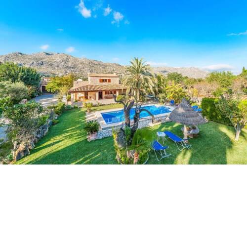 Pollenca Villa Sleeps 8 with Pool Air Con and WiFi