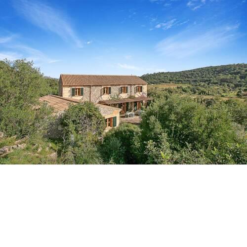 Pollenca Villa Sleeps 9 with Pool Air Con and WiFi