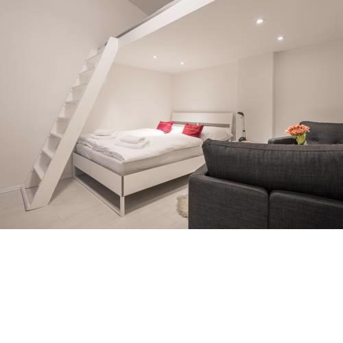 Pollux Apartment
