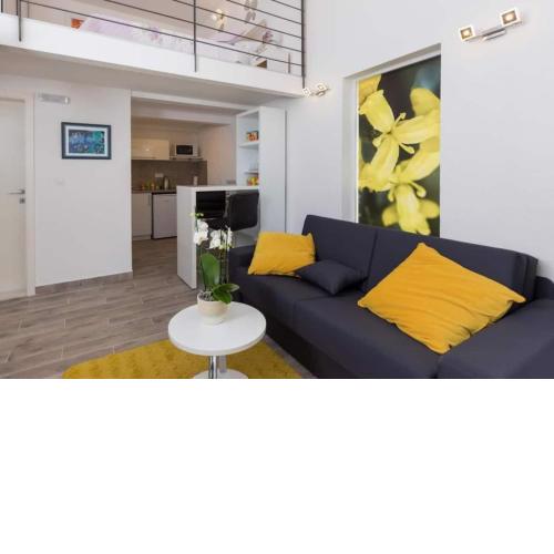 Pomet Delux Apartment