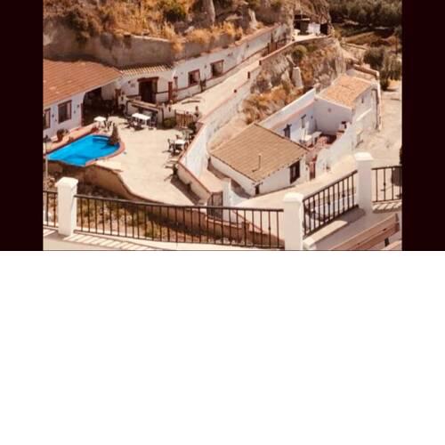 Ponderosa Retreats, traditional cave apartments