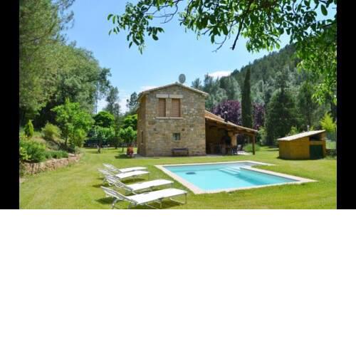 Ponts Villa Sleeps 6 with Pool