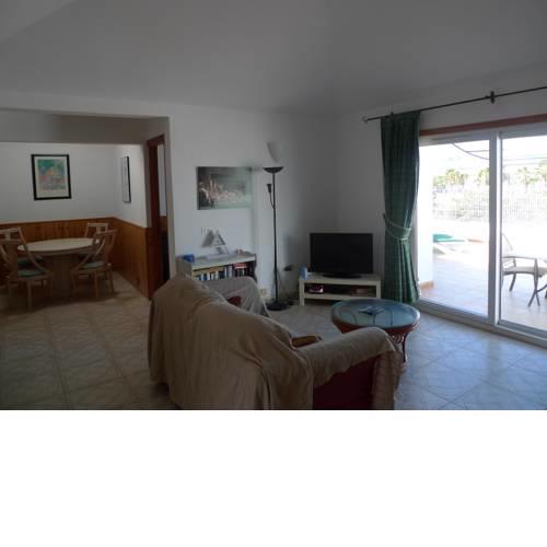 Pool side 2 Bed link Villa with Free WiFi. Superb Golf, Sea & mountain views.