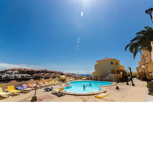Pool & Sun Apartment