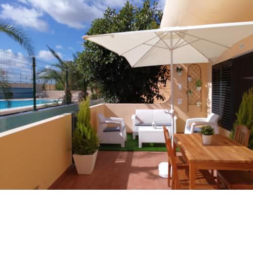 Pool View and Sunny Apartment