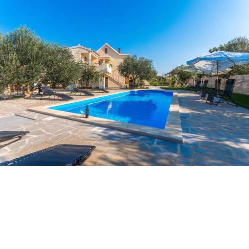 Poolincluded - Apartment Mirjana