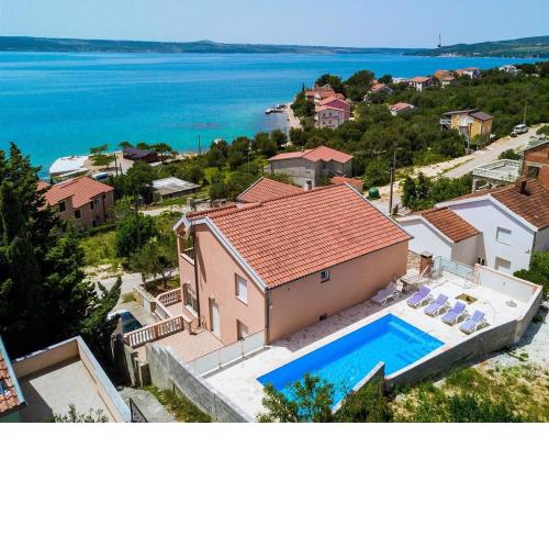 Poolincluded - Villa Maja